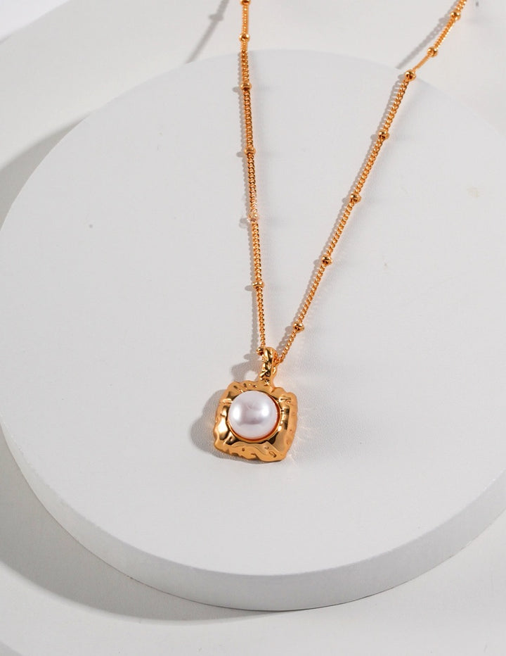 Sugar Cube 18k Gold Pearl Necklace - Cuddlydigit