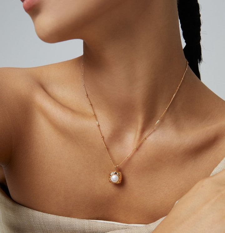 Sugar Cube 18k Gold Pearl Necklace - Cuddlydigit