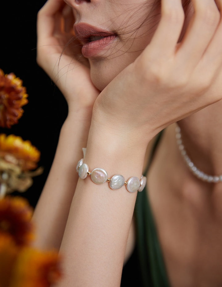 Freshwater Coin Pearl Bracelet - Cuddlydigit