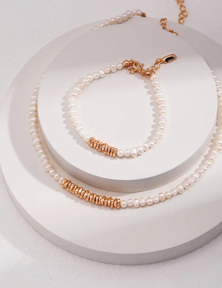 Serene 18K Gold and Pearl Bracelet - Cuddlydigit