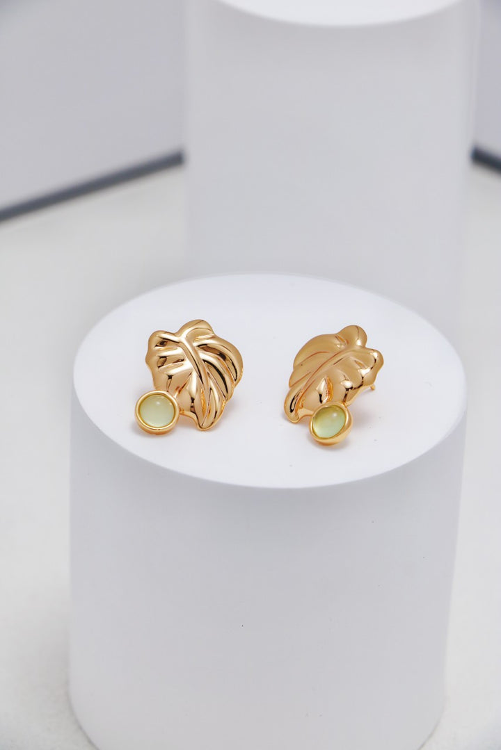 Calla Lily Jade Earrings - Cuddlydigit