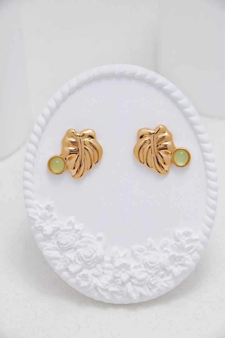 Calla Lily Jade Earrings - Cuddlydigit