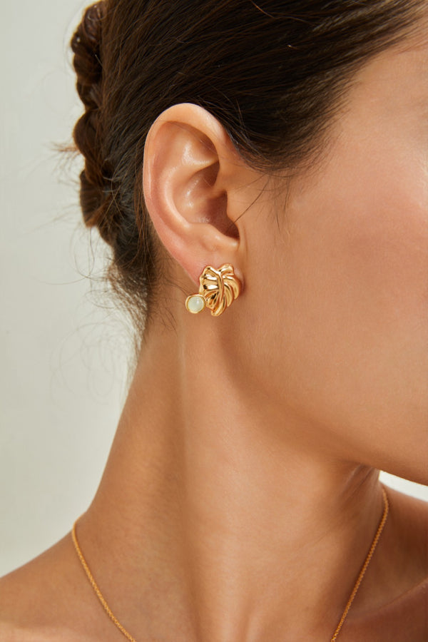 Calla Lily Jade Earrings - Cuddlydigit