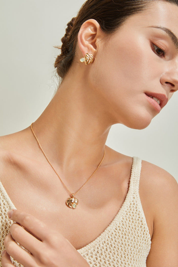 Calla Lily Jade Necklace - Cuddlydigit